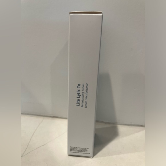 EPIONCE Lite Lytic Tx Retexturizing Lotion - Picture 5 of 8